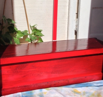 Planter Box in Heartbreak Red